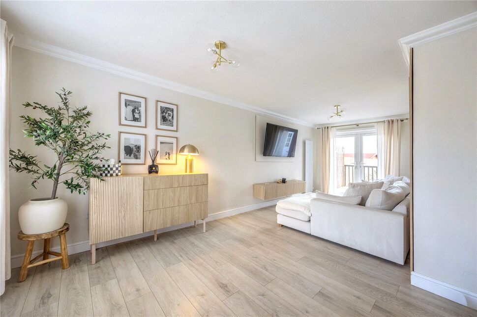 Lounge / Dining Room