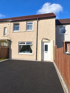 Carmuirs Drive, 2 bedroom House to rent, &pound;1,050 pcm