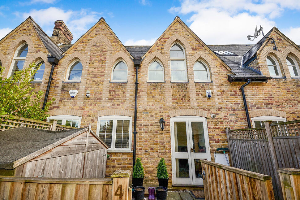 3 bedroom House to rent, Solomons Lane, Faversham, ME13 £1,400 pcm