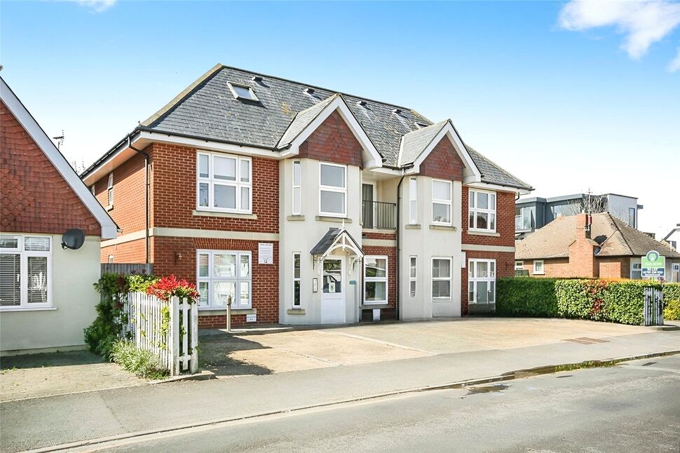 Main image of 2 bedroom Flat to rent, Wynn Road, Whitstable, Kent, CT5