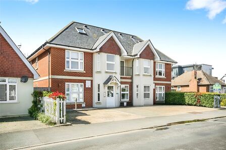 2 bedroom  Flat to rent
