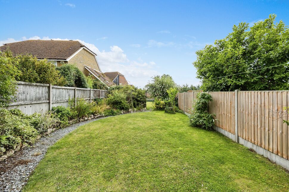 2 bedroom End Terrace House for sale, Seasalter Road, Graveney, ME13