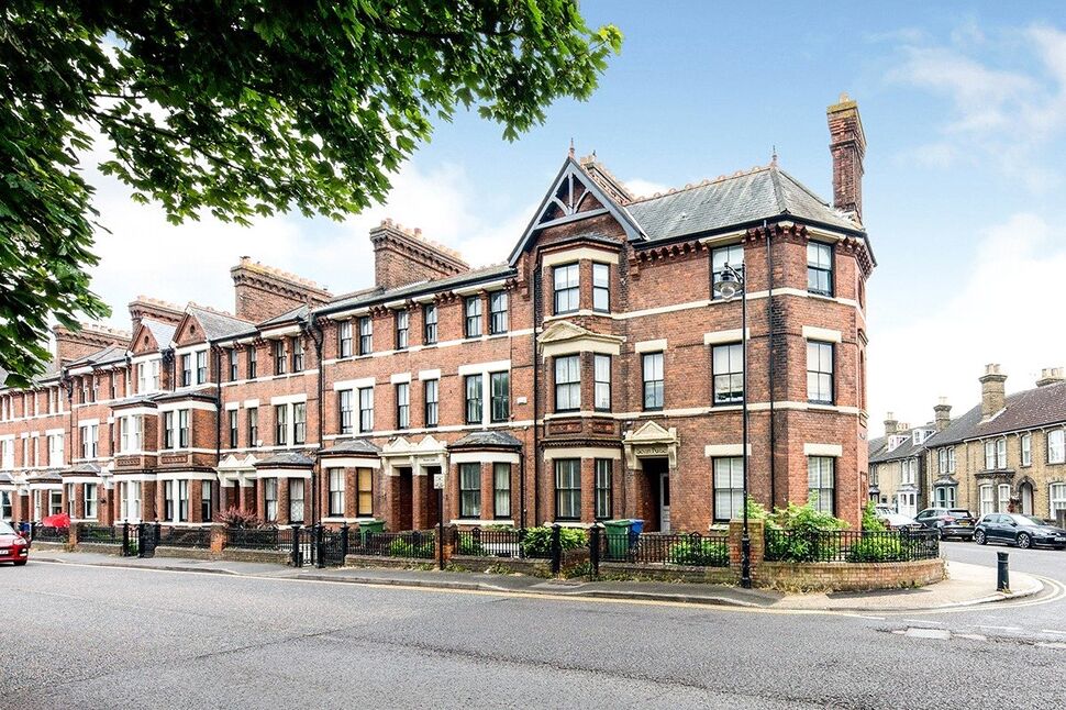 Main image of 1 bedroom Flat to rent, South Road, Faversham, Kent, ME13