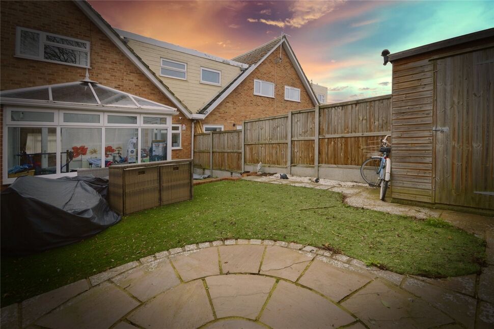 2 bedroom Mid Terrace House for sale, Abbey Fields, Faversham, ME13 £