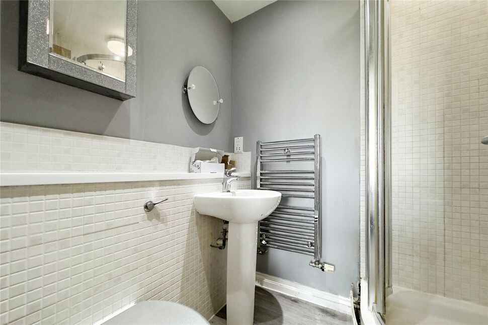 En-Suite Bathroom