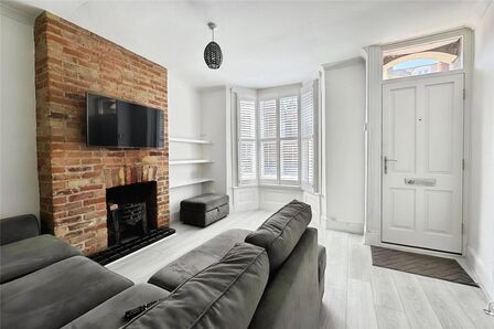 Newton Road, 3 bedroom End Terrace House for sale, £335,000