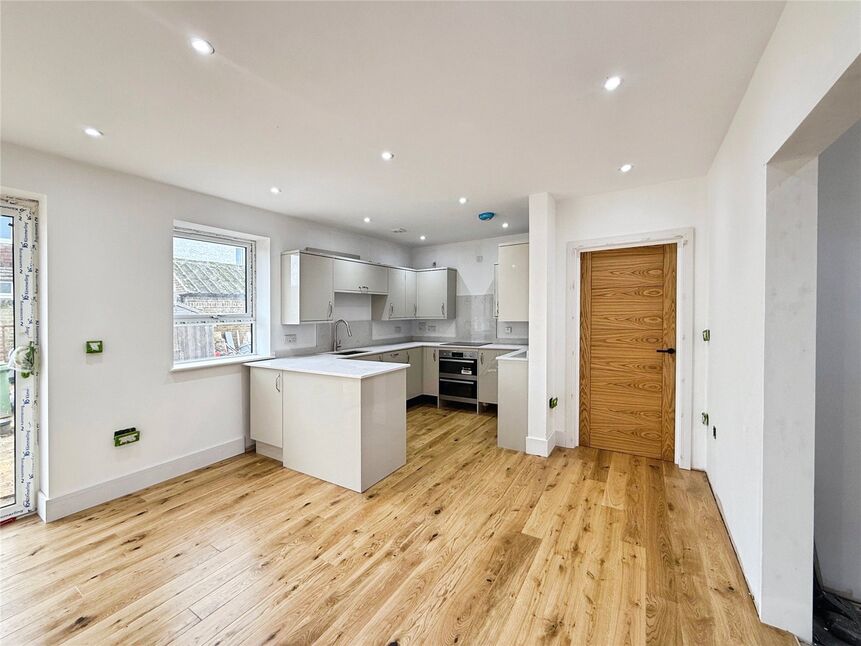 Main image of 1 bedroom Semi Detached Bungalow to rent, Faversham, Faversham, ME13