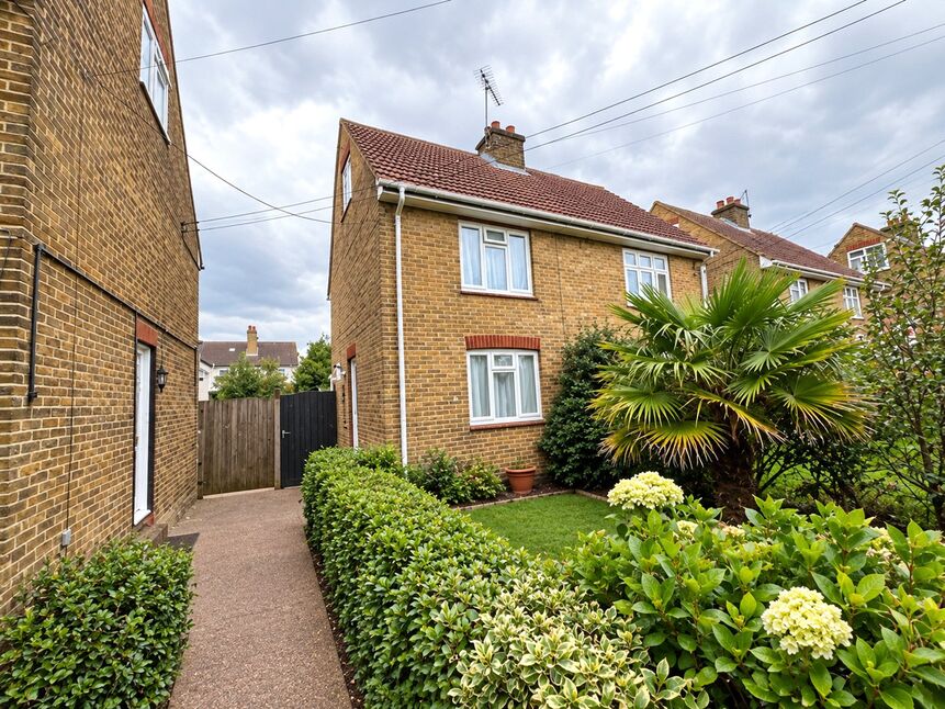 Main image of 3 bedroom Semi Detached House for sale, Priory Place, Faversham, Kent, ME13
