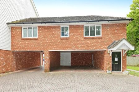 2 bedroom  House for sale