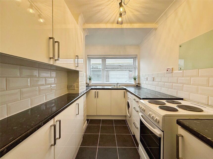 Main image of 1 bedroom Flat to rent, Sommerville Close, Faversham, Kent, ME13