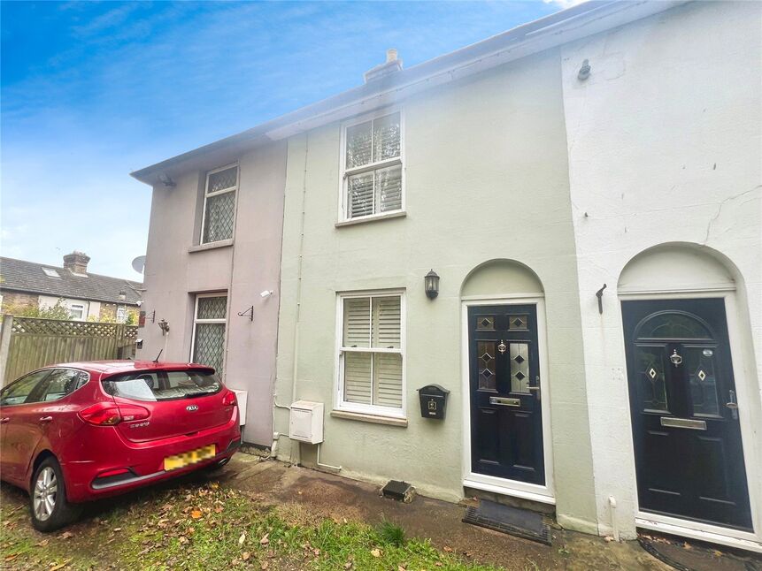Main image of 2 bedroom Mid Terrace House for sale, Lindfield Cottages, Grove Place, Kent, ME13