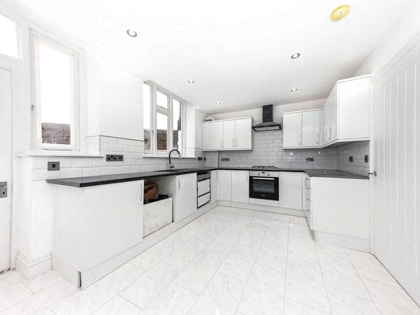 Main image of 4 bedroom End Terrace House to rent, West Street, Faversham, Kent, ME13