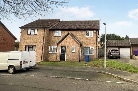 2 bedroom End Terrace House for sale