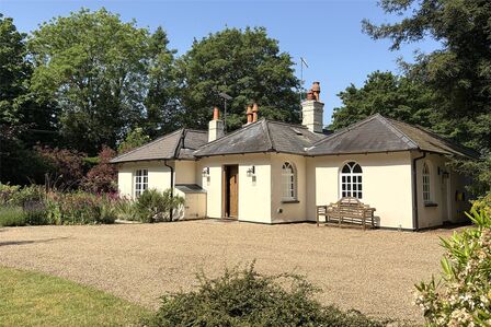 Church Lane, 4 bedroom Detached Bungalow for sale, &pound;850,000