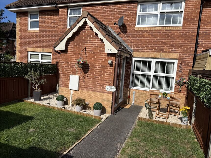 Main image of 1 bedroom House for sale, Athol Place, Faversham, Kent, ME13