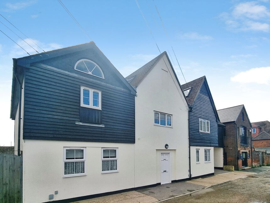 Main image of 1 bedroom Flat to rent, Century Road, Faversham, Kent, ME13