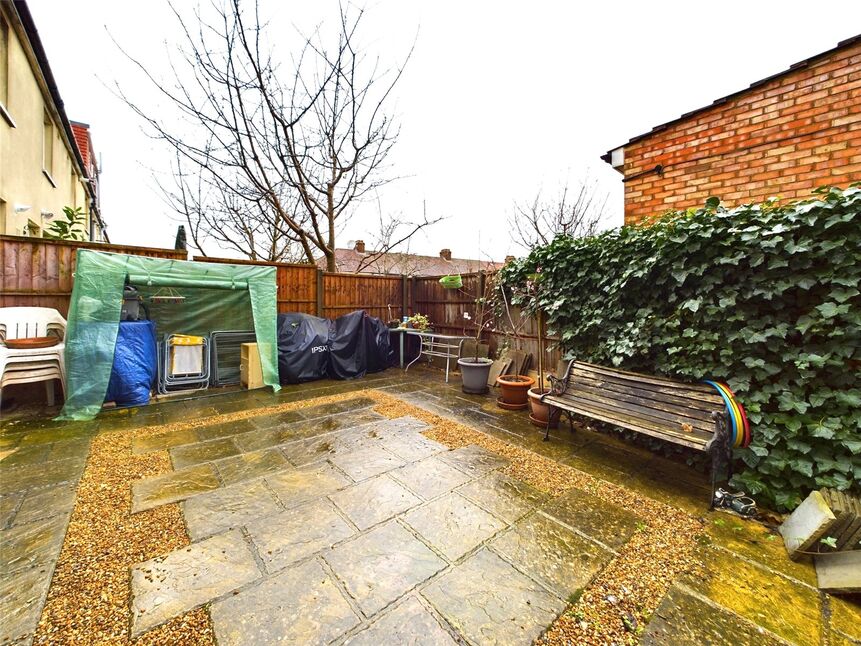 4 bedroom Mid Terrace House to rent, The Mile End, Walthamstow, London