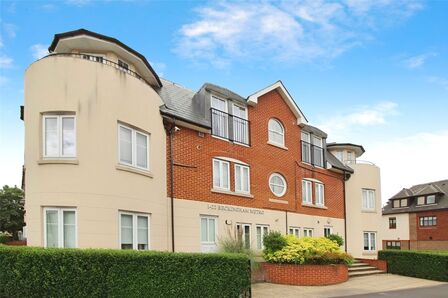 Beckingham Metro Station Road, 2 bedroom  Flat to rent, £1,800 pcm