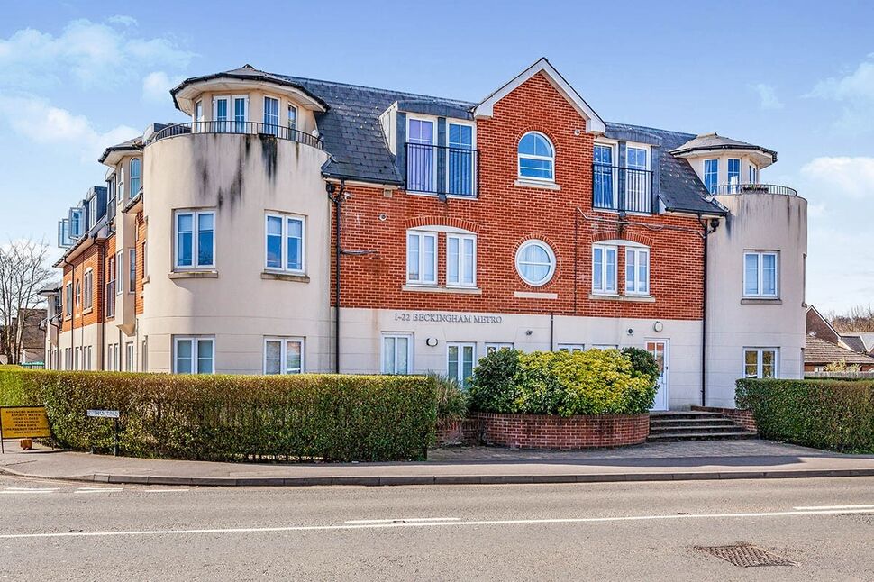 Main image of 2 bedroom Flat to rent, Beckingham Metro Station Road, Egham, Surrey, TW20