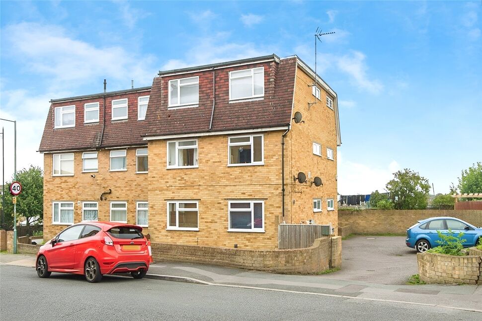 Main image of 1 bedroom  Flat to rent, King Edward Road, Gillingham, Kent, ME7