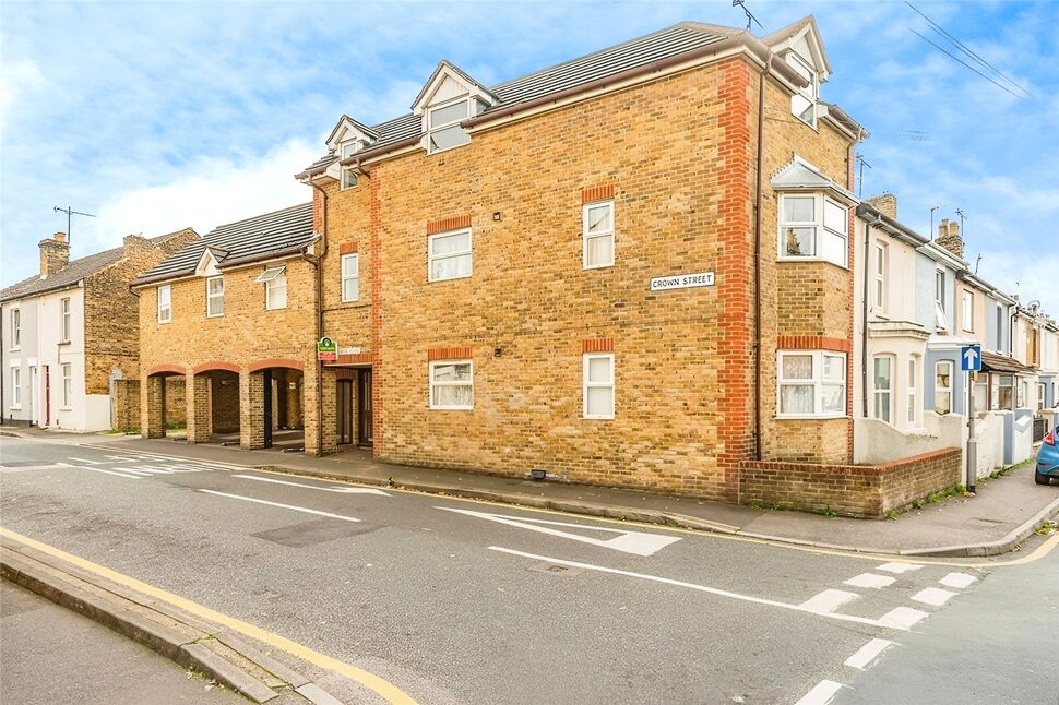 Main image of 1 bedroom Flat to rent, Crown Street, Gillingham, Kent, ME7