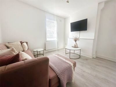 Victoria Street, 1 bedroom  Room to rent, £700 pcm