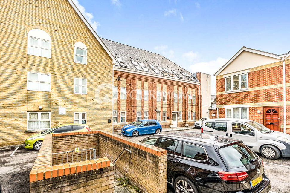 Main image of 1 bedroom  Flat to rent, Trafalgar Street, Gillingham, Kent, ME7