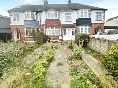 Featherby Road, 3 bedroom Mid Terrace House for sale, £300,000
