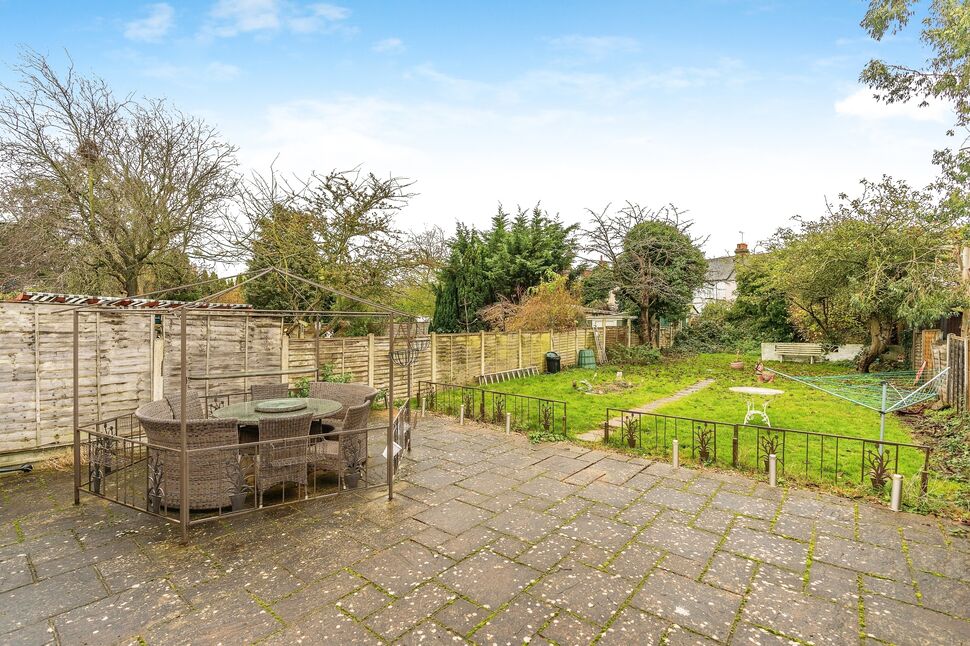 5 bedroom Mid Terrace House for sale, Alexandra Avenue, Gillingham, ME7