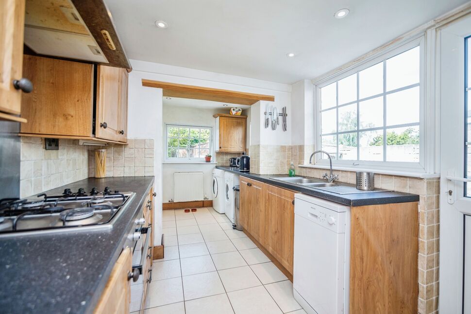 2 bedroom Semi Detached House for sale, Napier Road, Gillingham, ME7