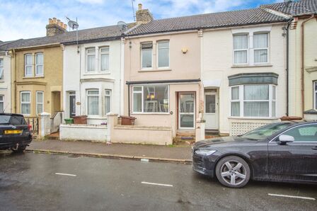 Selbourne Road, 4 bedroom  House for sale, £290,000