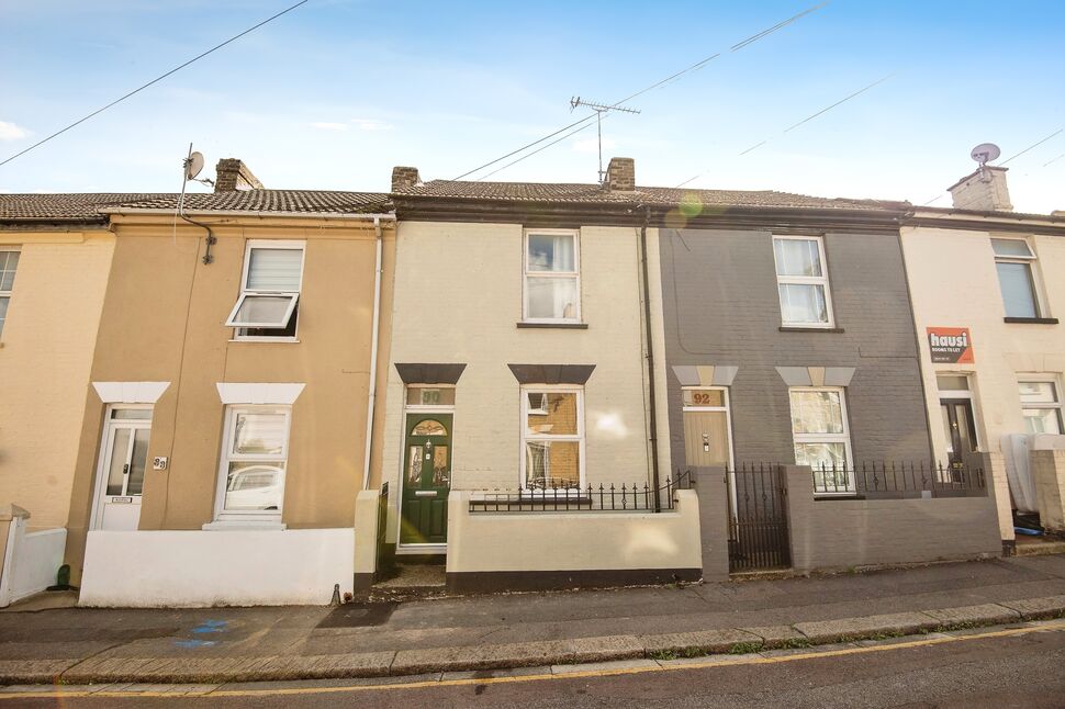 Main image of 3 bedroom Mid Terrace House for sale, Saxton Street, Gillingham, Kent, ME7