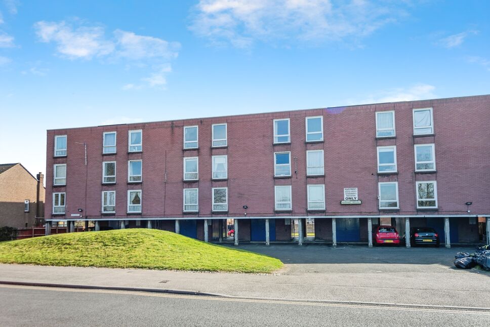 Main image of 1 bedroom Flat for sale, Marlborough Road, Gillingham, Kent, ME7