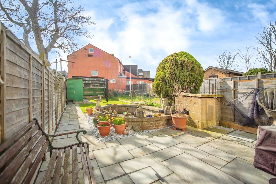 Main image of 3 bedroom House for sale, Gillingham Road, Gillingham, Kent, ME7