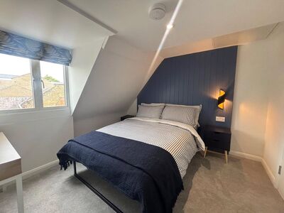 High Street, 1 bedroom  Room to rent, £850 pcm