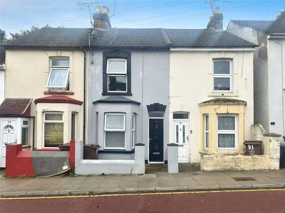 Gardiner Street, 3 bedroom Mid Terrace House to rent, £1,450 pcm