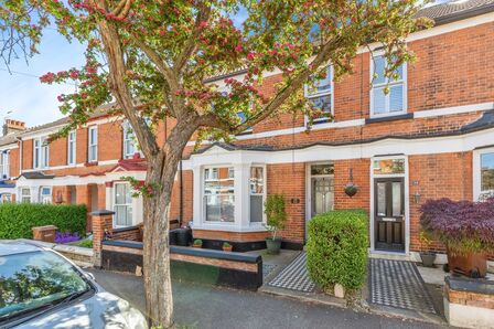 3 bedroom Mid Terrace House for sale