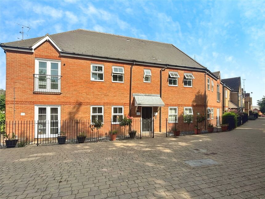 2 bedroom  Flat for sale