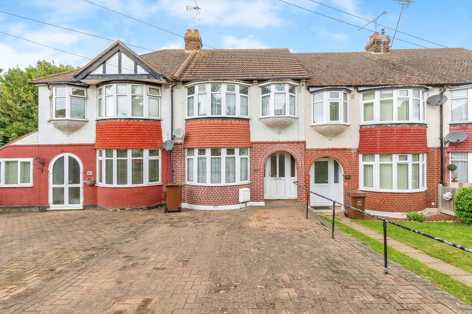 Main image of 3 bedroom Mid Terrace House for sale, Woodlands Road, Gillingham, Kent, ME7