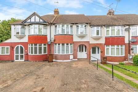 3 bedroom Mid Terrace House for sale