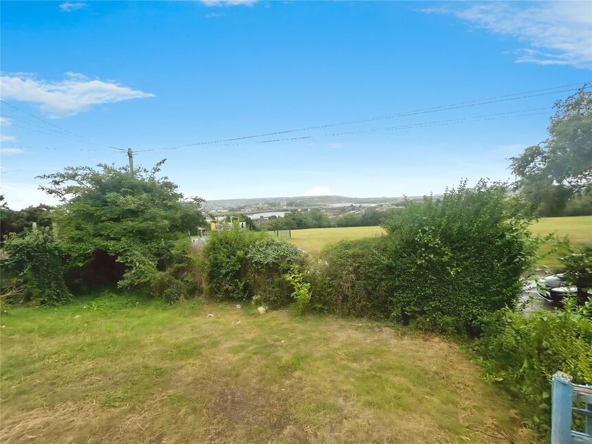 Main image of 3 bedroom Semi Detached House to rent, Church Green, Rochester, Kent, ME2