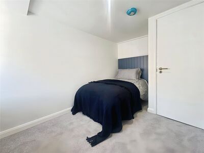 High Street, 1 bedroom  Room to rent, £530 pcm