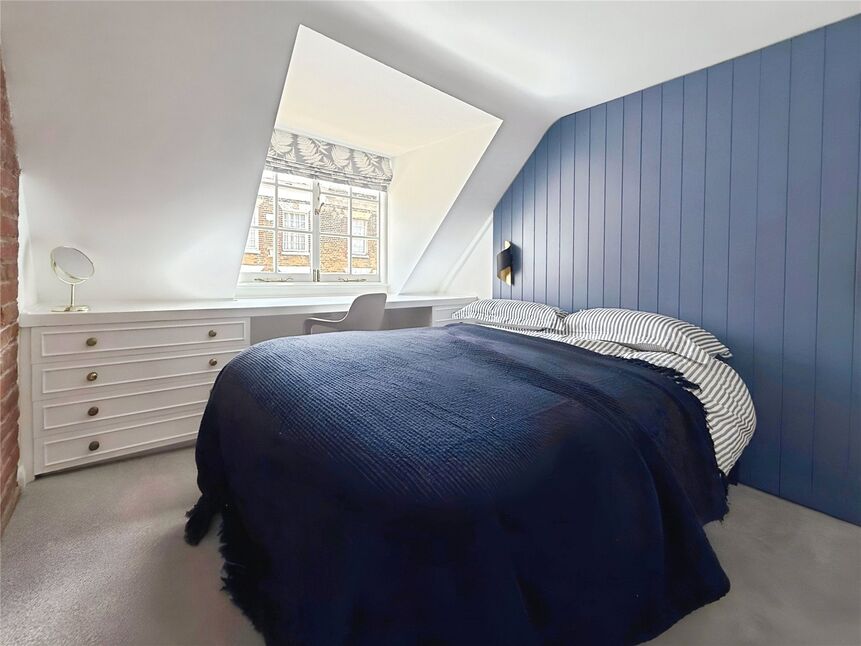 1 bedroom  Room to rent