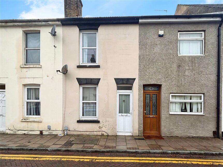 Main image of 3 bedroom Mid Terrace House to rent, West Street, Gillingham, Kent, ME7