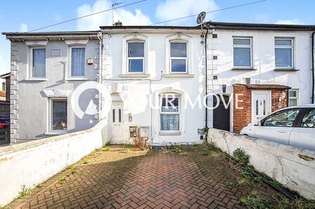 Nelson Road, 5 bedroom Mid Terrace House for sale, &pound;360,000