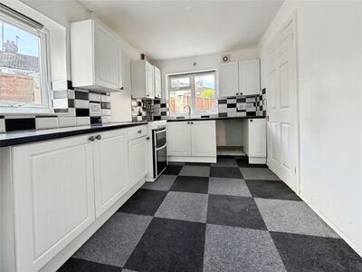 3 bedroom End Terrace House for sale