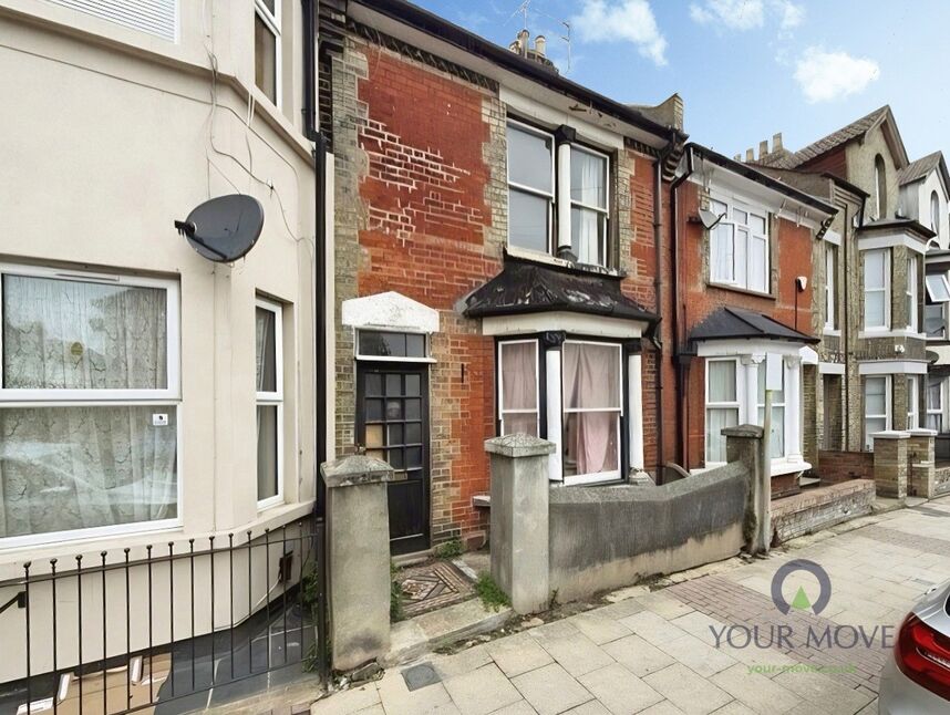 Main image of 3 bedroom Mid Terrace House for sale, Balmoral Road, Gillingham, Kent, ME7