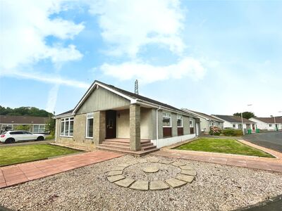 4 bedroom Detached Bungalow to rent