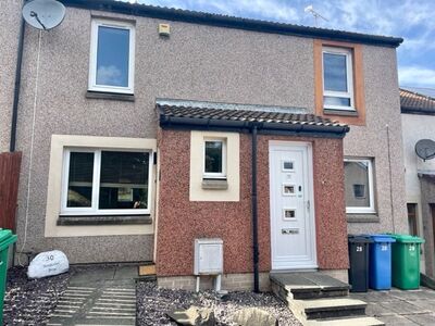 Strathallan Drive, 2 bedroom Mid Terrace House to rent, &pound;850 pcm