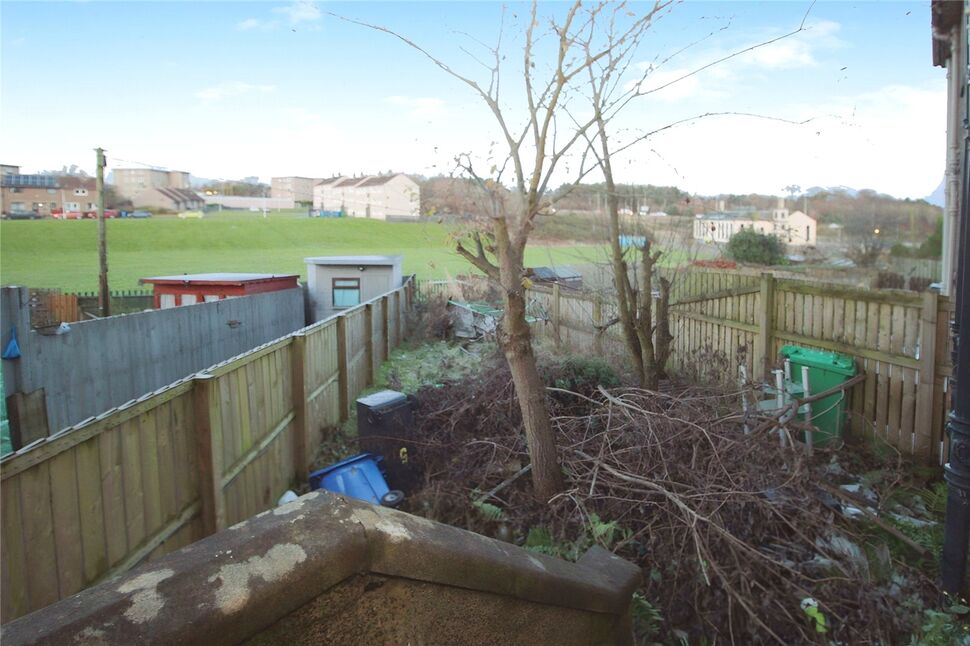3 bedroom Mid Terrace House for sale, Cumbrae Terrace, Kirkcaldy, KY2